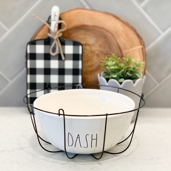 Other - 🚨LIQUIDATING🚨 Black Farmhouse Wire Basket